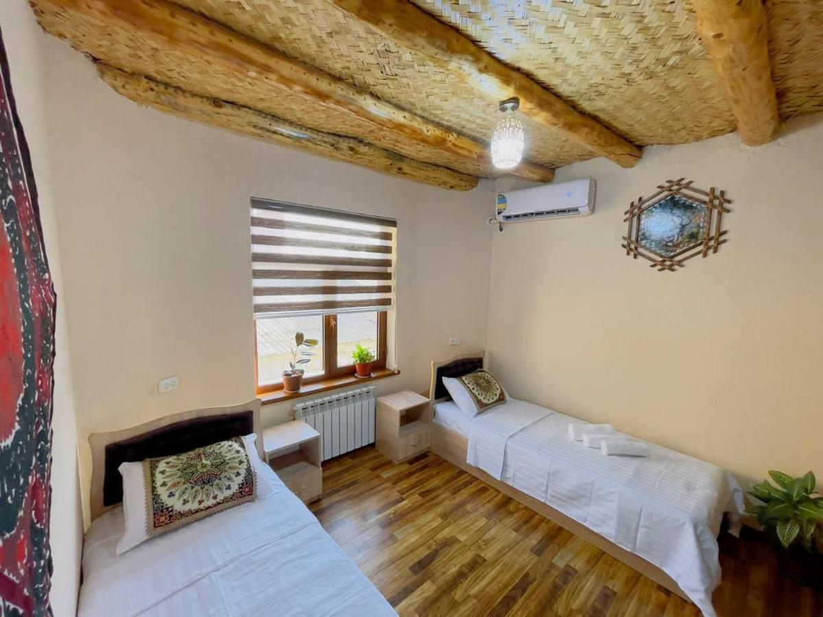 Hotel Mohina Samarkand Esterno foto
